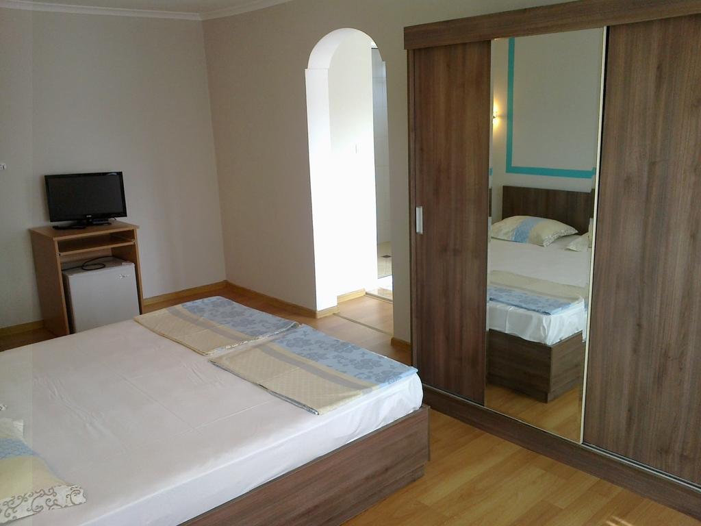 Guest Rooms Rusalka Кранево Экстерьер фото